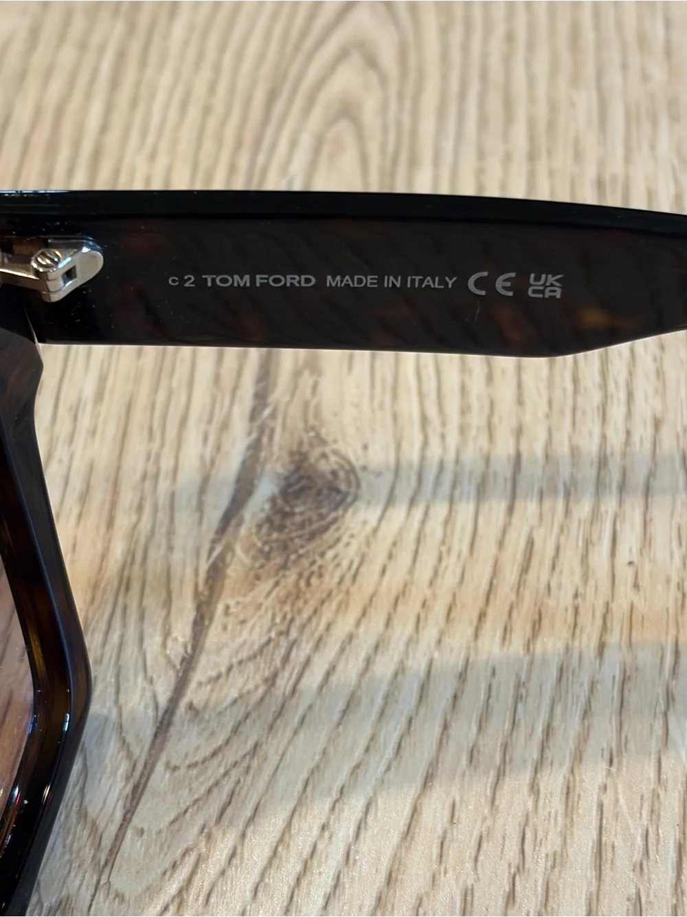 Tom Ford Dove TF942 Oversized Cat Eye Sunglasses Made in Italy